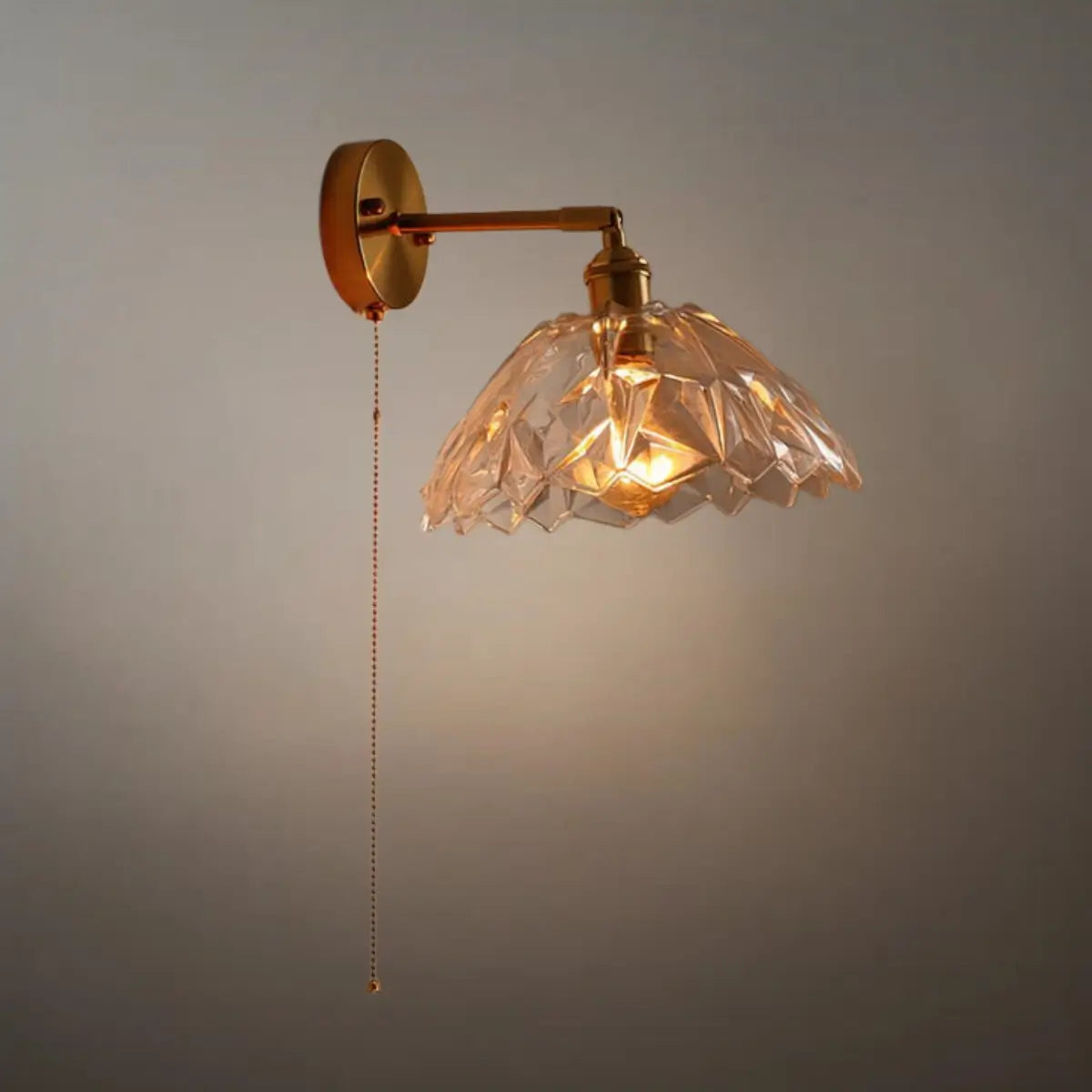 Vetro Vintage Brass Wall Lamp
